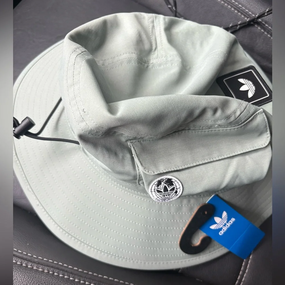 Adidas UNISEX UTILITY 3.0 BOONIE. SILVER GREEN/BLACK/WHITE. NEW. - Picture 4 of 5